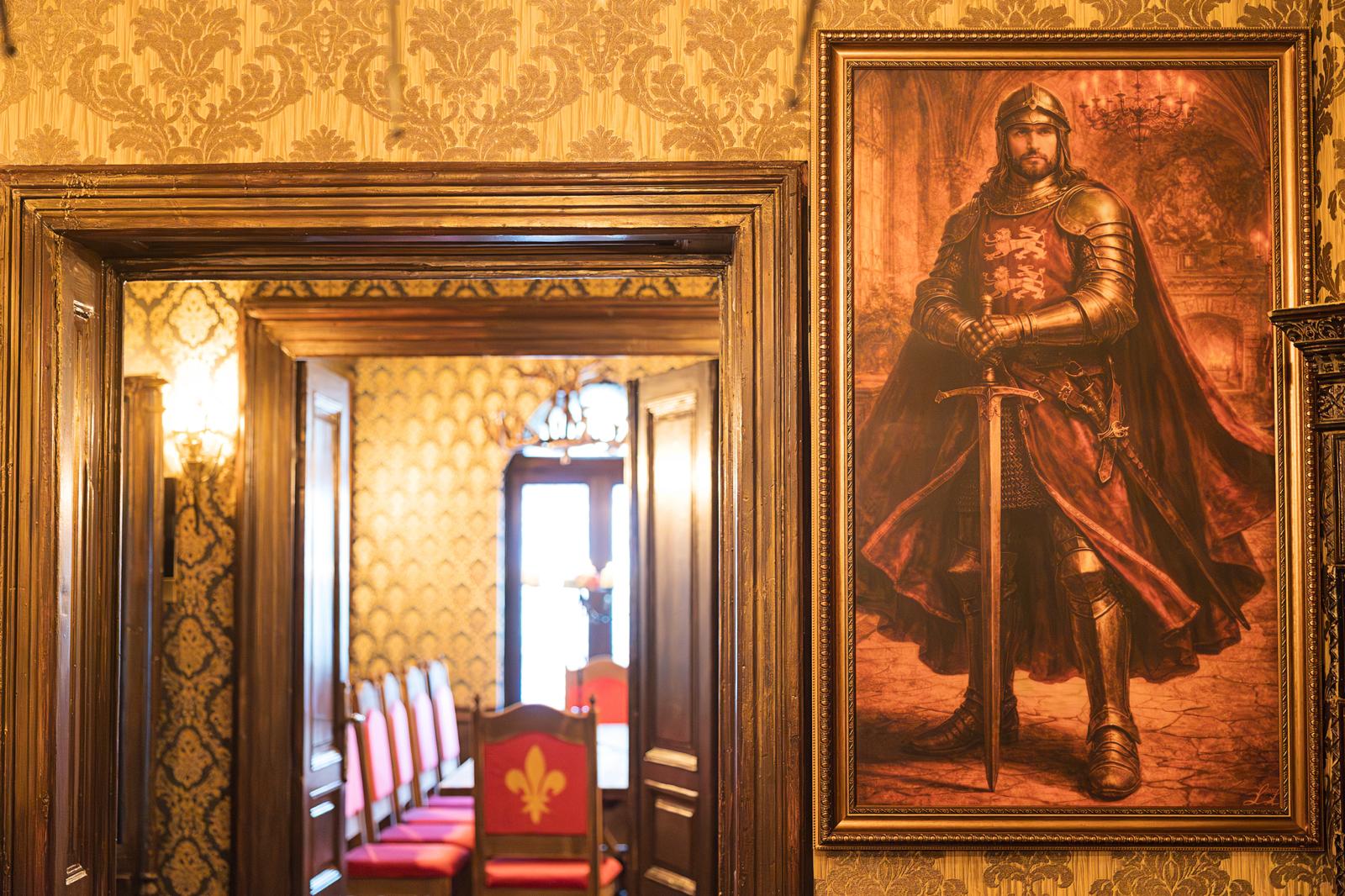 Mezzanine & long tables