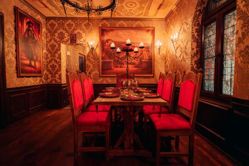 Versailles Salon
